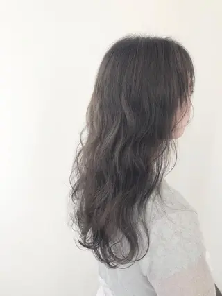 ロング 松田 みのりのヘアスタイル