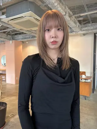 セミロング カラー yu maのヘアスタイル