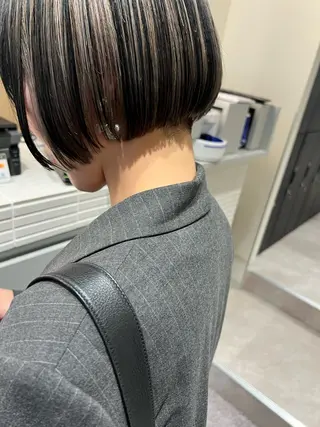 ショート カラー ヘアアレンジ 暗髪/くすみカラー おくだりんかのヘアスタイル