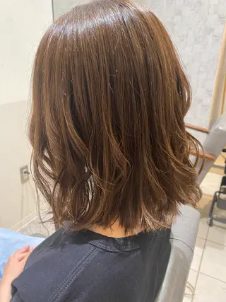 ミディアム カラー jill by gisel＿のヘアスタイル