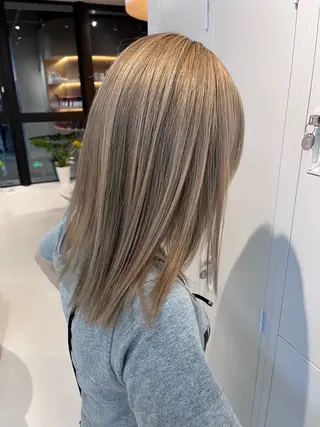 ミディアム カラー 恒松 大毅のヘアスタイル