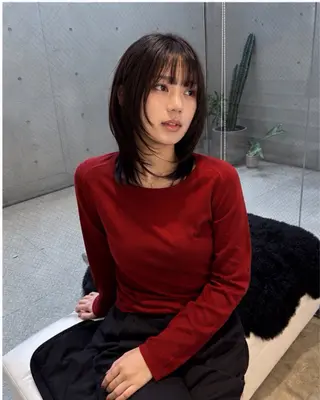 セミロング pia 薬院のヘアスタイル