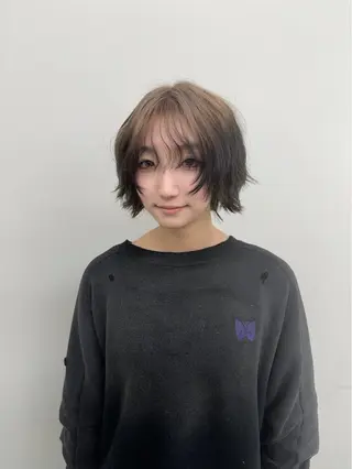 カラー 羽エクステハイトーン naviRaikiのヘアスタイル