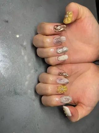 ネイル LAVISH 大和店 🤱子連れ大歓迎のネイルデザイン
