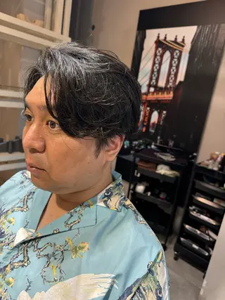ミディアム パーマ メンズ 似合う髪型見つけます AYAKAのヘアスタイル