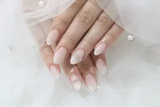 ネイル Leonie ｵｵｲのネイルデザイン