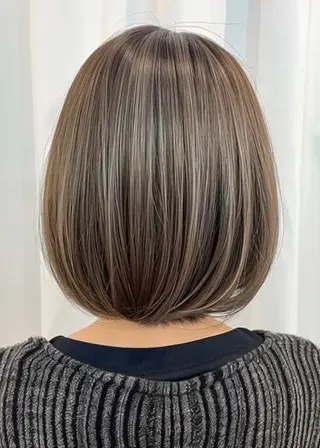 ミディアム KAEDE🎀 ハイライト特化のヘアスタイル