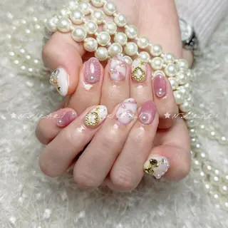 ネイル nana 🤍のネイルデザイン