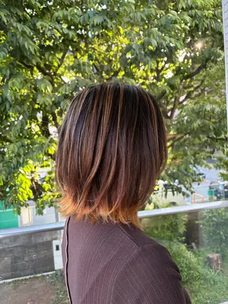 セミロング カラー 安藤 沙妃のヘアスタイル