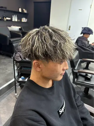 カラー パーマ メンズ スパイキーパーマ 柏NO1 藤本葉のヘアスタイル