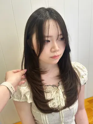 ロング 艶カラー/韓国風ヘア 🩵shioneのヘアスタイル