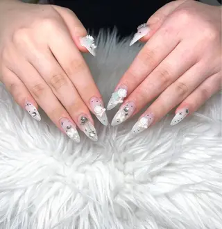 ネイル Lee Nailsのネイルデザイン