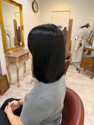 ミディアム 望月 芽依のヘアスタイル