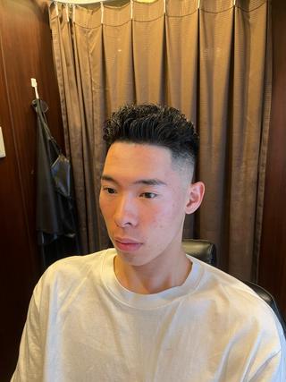パーマ メンズ ヒロ銀座川崎 志田健介のヘアスタイル