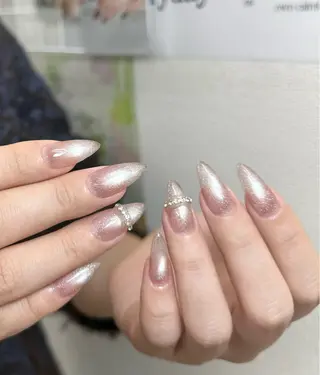 ネイル Tinicoo Yuki ❄️のネイルデザイン