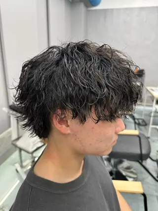 カラー パーマ メンズ 松戸レイヤーカット 塚原悠斗のヘアスタイル