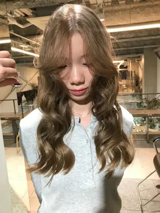 ロング カラー fev Rionのヘアスタイル