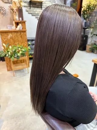 ロング カラー バレイヤージュ ブリーチ特化のヘアスタイル