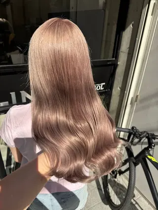 カラー Asami／名古屋／ ハイトーン／デザインのヘアスタイル