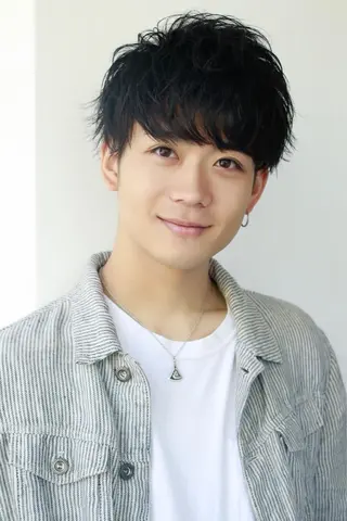 ショート カラー パーマ メンズ センターパート/毛 流れ/パーマ特化のヘアスタイル