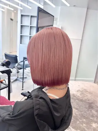ショート カラー ヘアアレンジ 💟ケア×ハイトーン 💟／ミオのヘアスタイル