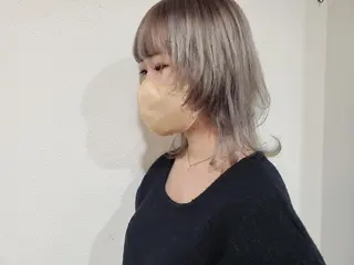 カラー セミロング パル__レイヤー/パ ーマ/デザインカラーのヘアスタイル