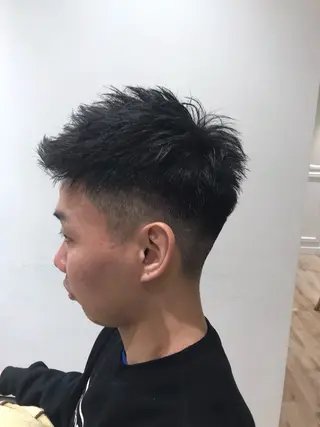 ショート 山崎 光瑠のヘアスタイル