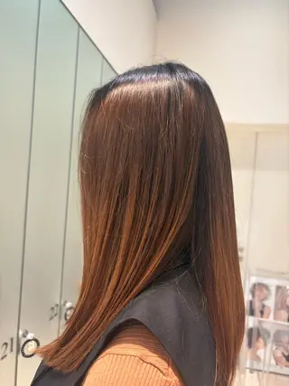 セミロング Koharu 髪質改善カラーのヘアスタイル