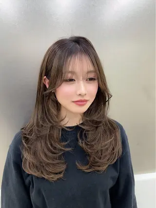 セミロング 羽エクステハイトーン naviRaikiのヘアスタイル