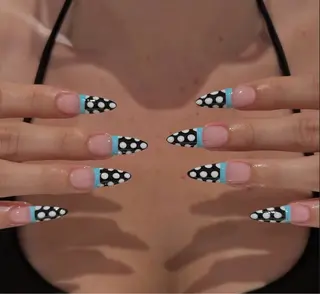 ネイル Lisa Nail Salonのネイルデザイン