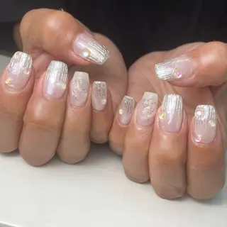 ネイル Legit nail salonのネイルデザイン