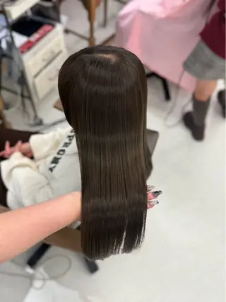 ロング カラー あきやま はるかのヘアスタイル