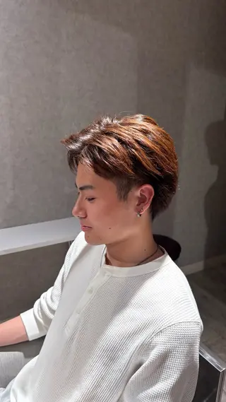 カラー 西 ひよのヘアスタイル