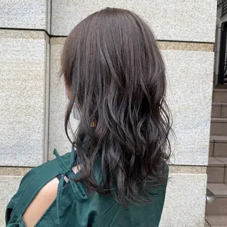 セミロング カラー Maho🍃 #池袋 #眉毛 #実績豊富のマツエク・マツパデザイン