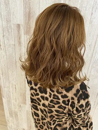 セミロング カラー Oopsレイヤー 加藤澄都のヘアスタイル