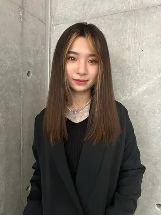 セミロング FERIAあべの店 瀧本岬のヘアスタイル
