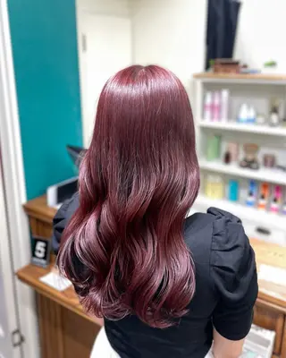 セミロング カラー 梓真💐 ツヤ髪　渋谷のヘアスタイル