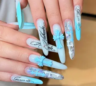 ネイル Pure&Rich Nailのネイルデザイン
