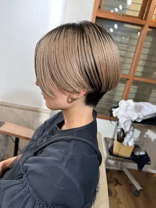 ショート カラー 伊藤 慎吾のヘアスタイル