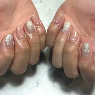 ネイル WHITE NAIL 鳳店AYUMIのネイルデザイン