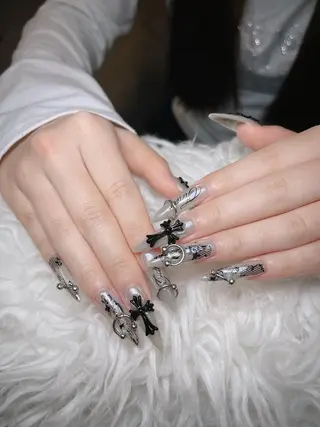 ネイル Lumi Shinokuboのネイルデザイン