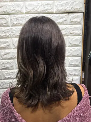ミディアム カラー IwAsh大和駅前店 河野亜里香のヘアスタイル