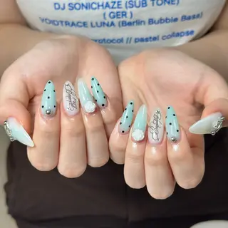 ネイル Julli NailStudioのネイルデザイン