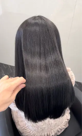 ロング カラー パーマ ヘアアレンジ メンズ キッズ 髪質改善Ⅰ透明感 艶カラーⅠたつやのヘアスタイル