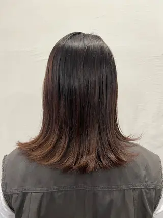 ミディアム アトリエファゴ Yuineのヘアスタイル