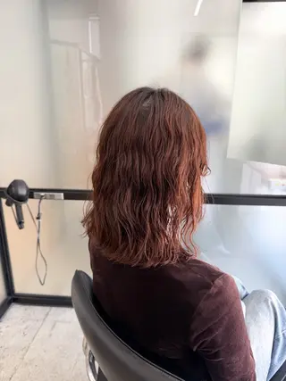 ミディアム パーマ ラフなパーマ 石川雄麻のヘアスタイル