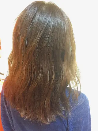 セミロング カラー パーマ 可愛いを作る神 ナオヒロのヘアスタイル