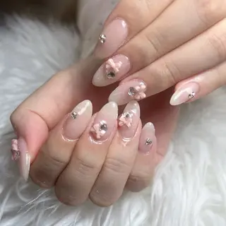 ネイル LAVISH momoneのネイルデザイン