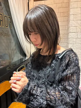 ミディアム 宇留間 涼香のヘアスタイル