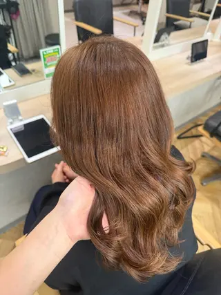 ミディアム カラー Zina天神🌻 Honokaのヘアスタイル